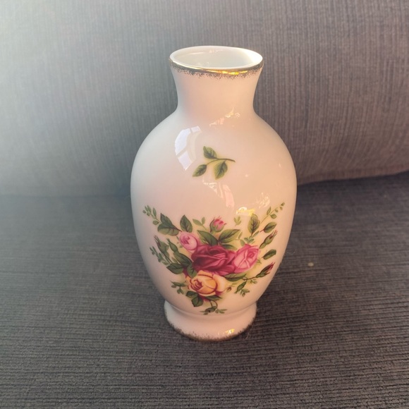 Vintage Royal Albert Mini Porcelain Bud Vase with Pink Roses and Gold Gilt Trim